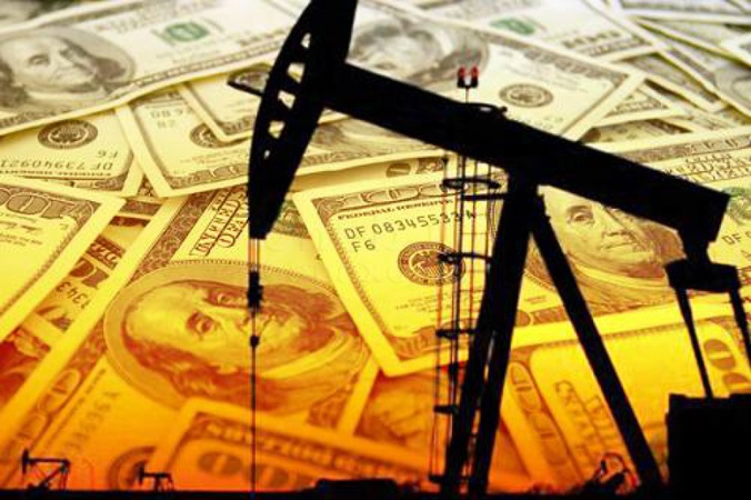 Из-за укрепления доллара резко упали мировые цены на нефть