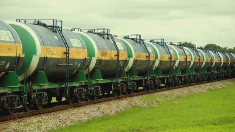 Казахстан вводит запрет на импорт российских нефтепродуктов