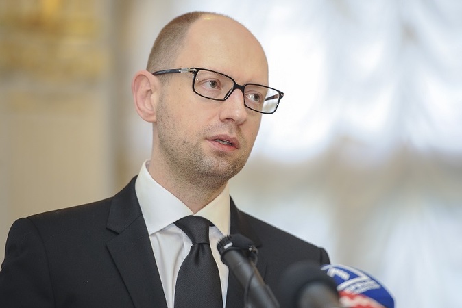 Премьер просит кредиторов согласиться на реструктуризацию украинских долгов