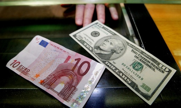 Евро дорожает к доллару на итогах переговоров по Греции