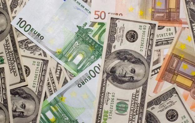 Объем валютных расчетов на межбанке увеличился в июне