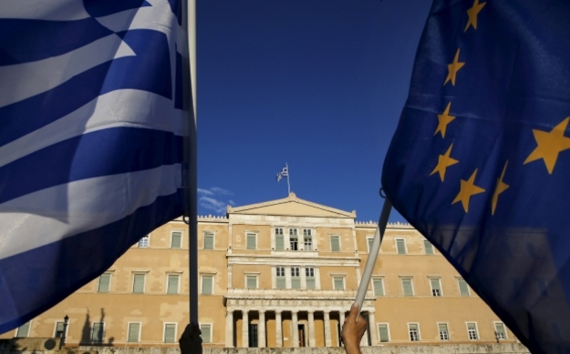 Госдолг Греции резко сократился