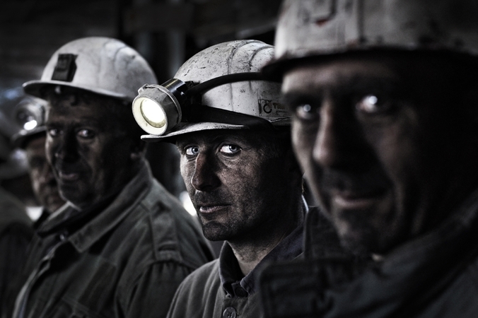 Добыча угля в Украине сократилась в два раза