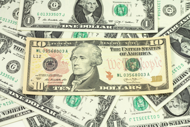 Доллар на межбанке неожиданно вырос