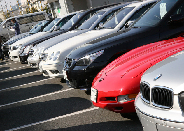 Украина с сегодняшнего дня отменила спецпошлины на импорт автомобилей