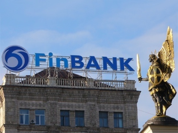 Нацбанк ввел санкции против ключевого акционера Финбанка