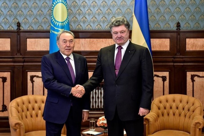 Порошенко и Назарбаев подписали план сотрудничества на два года