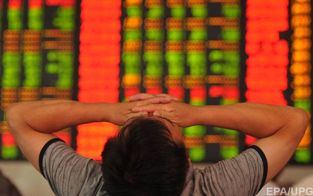 Китайские биржи упали до минимума