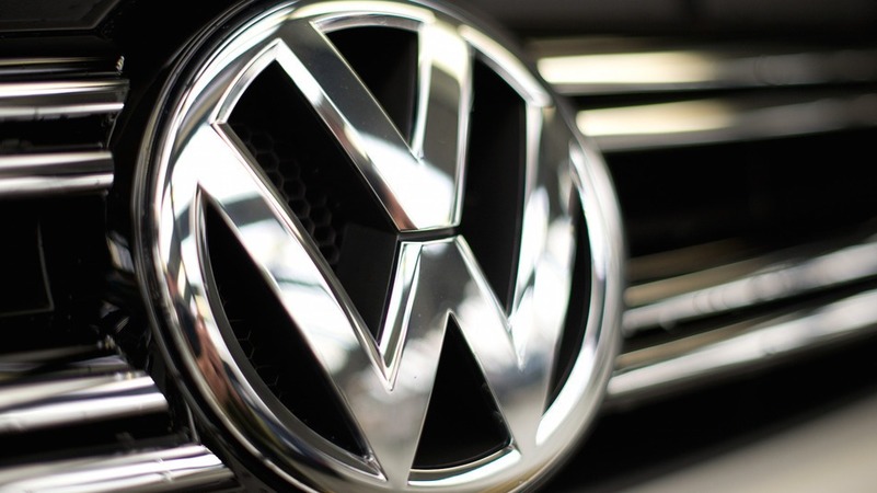 Volkswagen отложил публикацию отчета из-за «дизельного скандала»