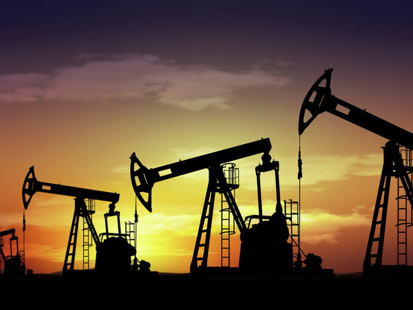 Саудовская Аравия и Россия не будут снижать добычу нефти