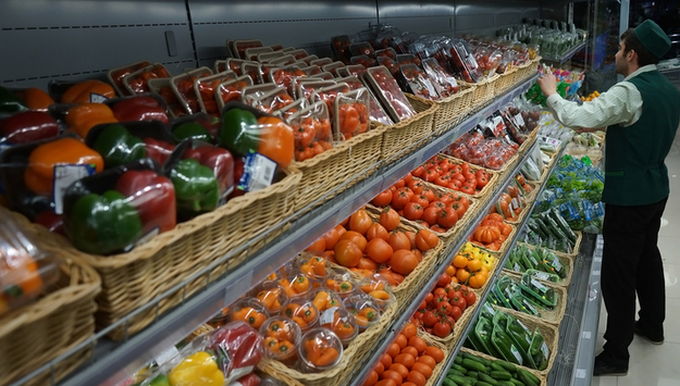 Французским супермаркетам запретили выкидывать еду