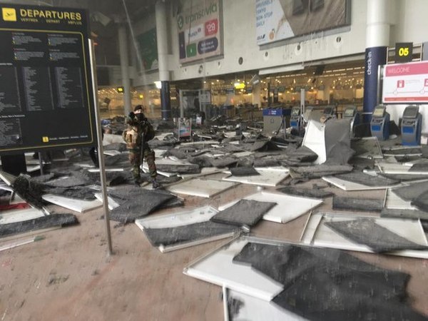 Европейские фьючерсы упали после взрывов в брюссельском аэропорту
