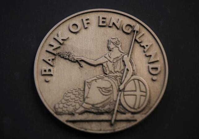 ЦБ Англии сохранил базовую ставку и предупредил об опасности «Брексита»