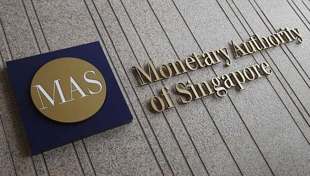 Сингапур смягчает монетарную политику впервые за 8 лет