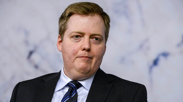 Премьер-министр Исландии подал в отставку из-за панамского скандала