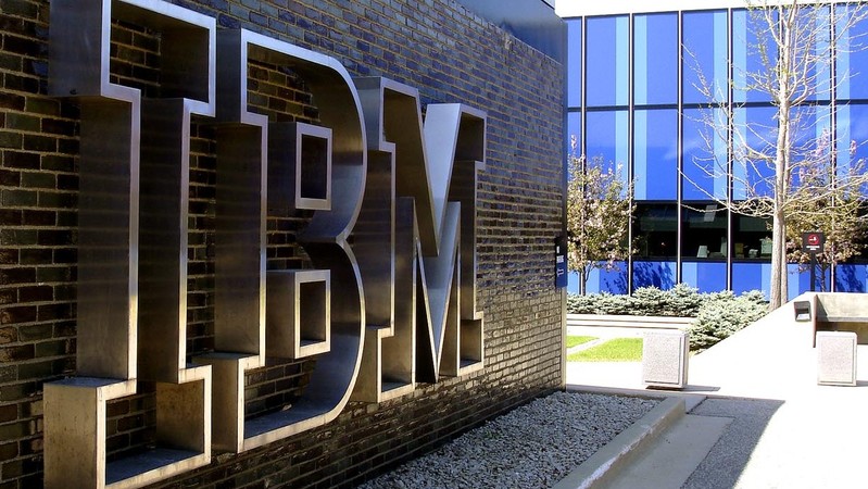 IBM объявил о худшем доходе за 14 лет