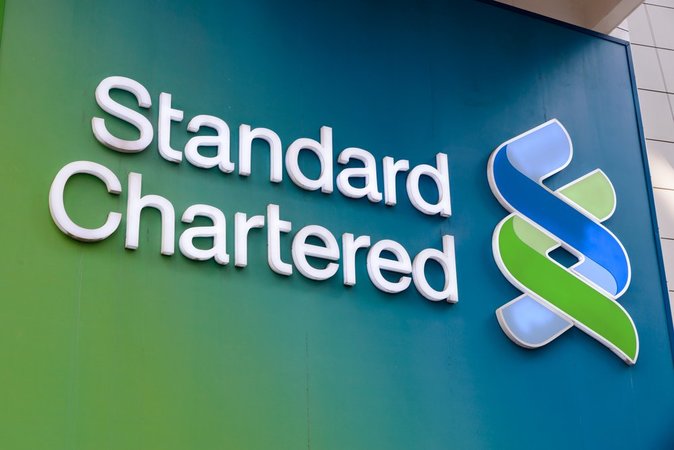 Standard Chartered продает азиатские активы за $4