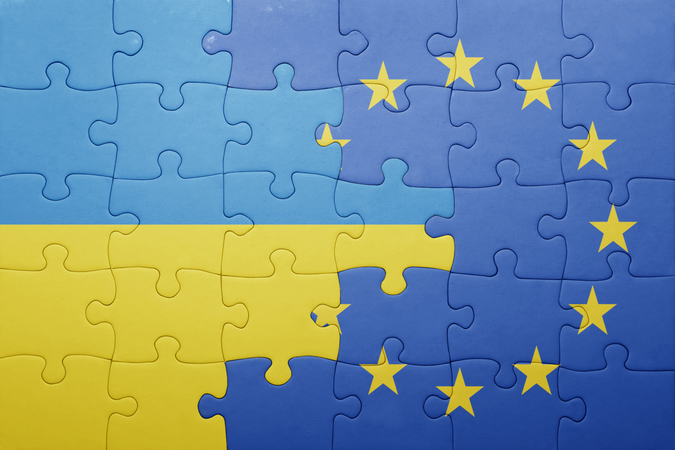 Украина получила €97 млн на децентрализацию