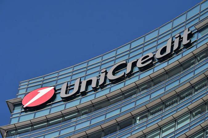 UniCredit хочет продать €750 млн проблемных кредитов