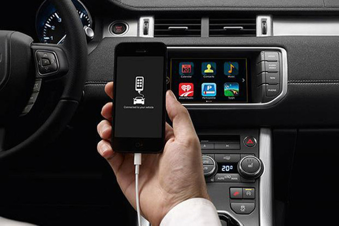 Land Rover вместе с Bullitt разработает собственный смартфон