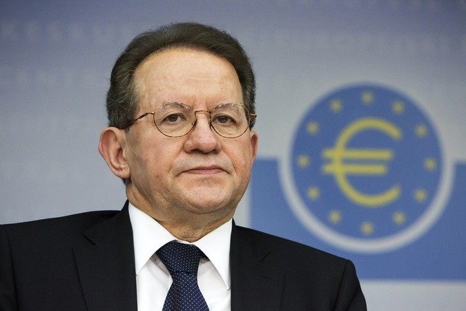 Вице-президент ЕЦБ: Банки еврозоны не будут переходить на наличку