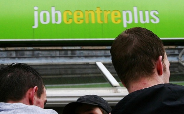 Безработица в Британии упала до 11-летнего минимума